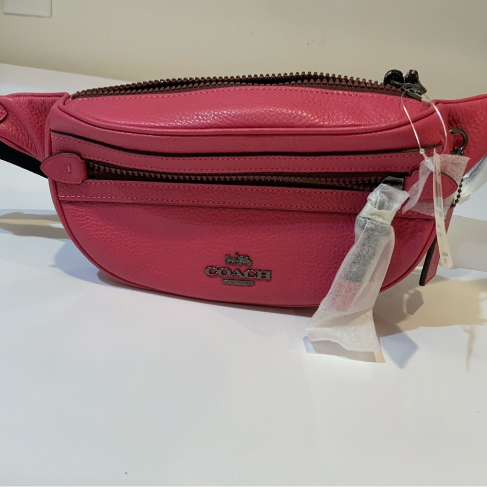 NWT Coach Leather Vale Belt Bag (Dark Pink)